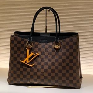 Meet your Posher, Bev